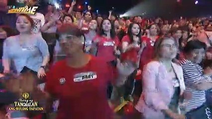 Vice Ganda, pinagsayaw ang mga hurado at madlang people
