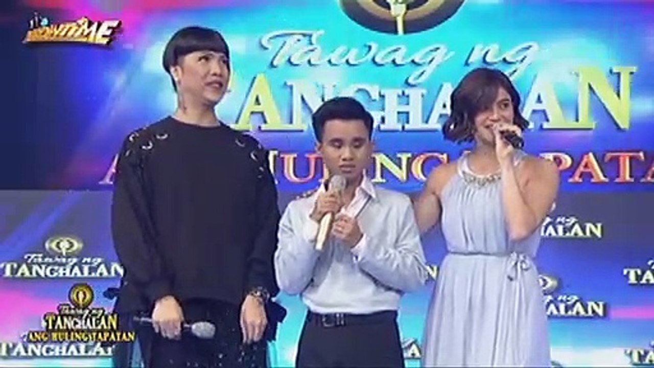 Hurado Karla, naging emosyonal habang nagbibigay ng mensahe kay Carlmalone