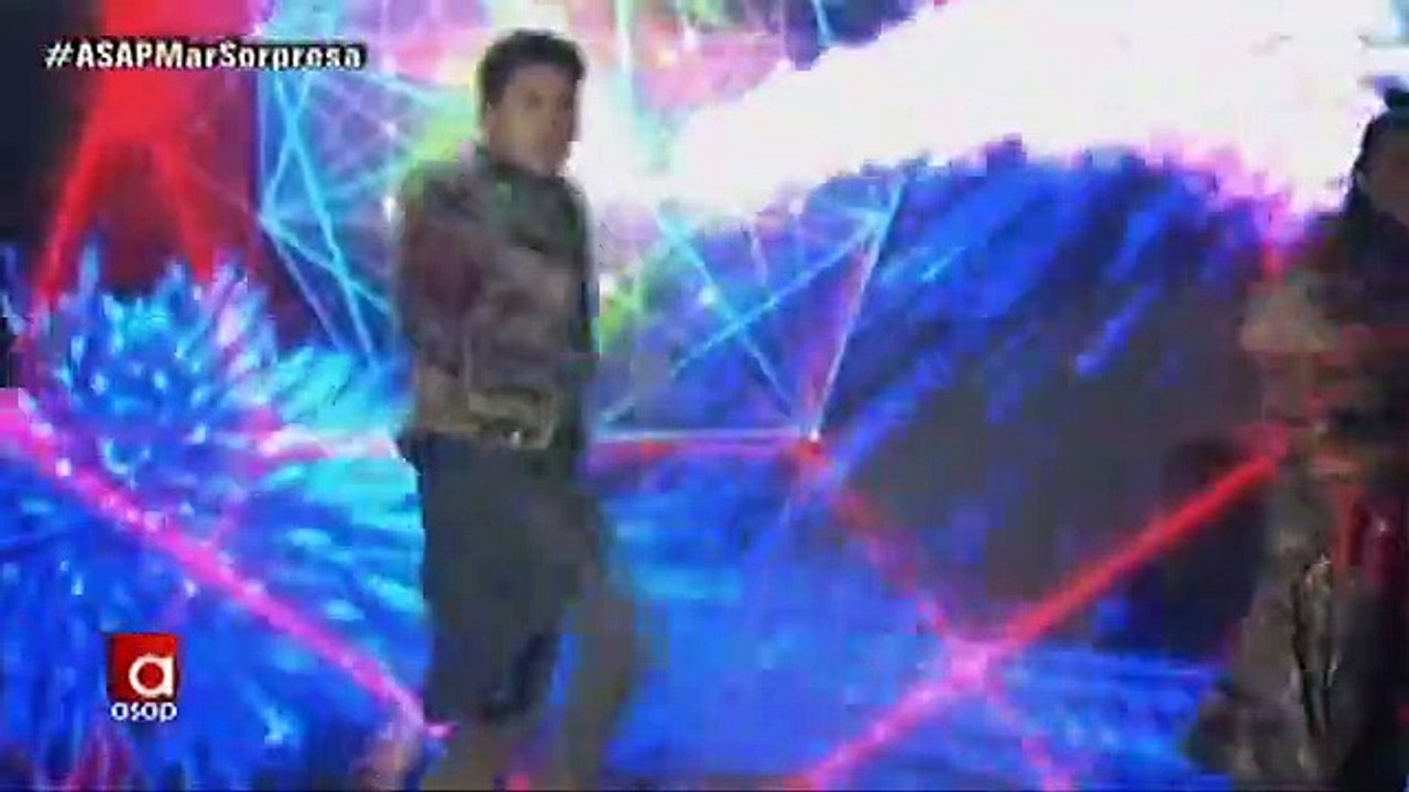 Nadine Lustre showcase her hot dance moves together with Enchong, Julian, Benj, Nhikzy, Nathan, and
