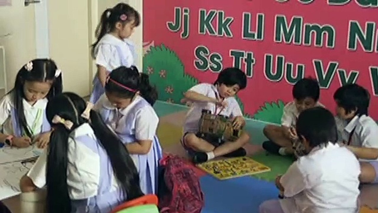Camille, napansin na mag-isa lang si Julia sa s...