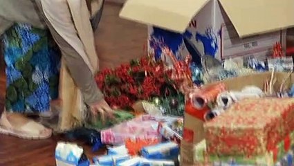 Gloria, binilhan ng regalo ang mga anak