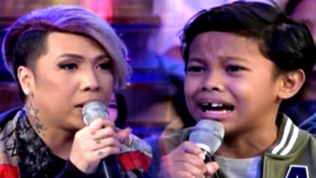 GGV Online Exclusive: Camera Roll challenge with Awra Briguela!