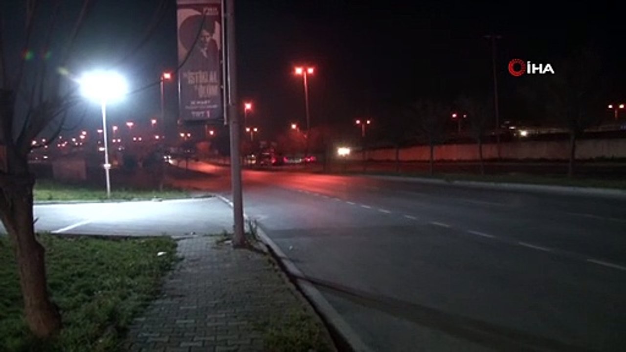 Başakşehir’de ilginç kaza: Otomobil kamyoneti böyle devirdi