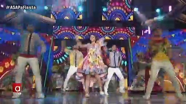 Liza together with PBB Lucky Season 7 Teens Kisses, Marco, Edward and Maymay on #ASAPaFiesta opening