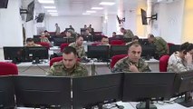Akar, Suriye sınırının sıfır noktasındaki birliklerde incelemelerde bulundu