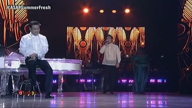 Erik and Bituin sing “Saan Darating Ang Umaga”