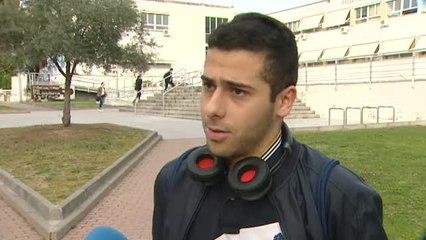 Télécharger la video: Los trescientos mil universitarios que estudian en Madrid afrontan con preocupación la suspensión de la actividad docente