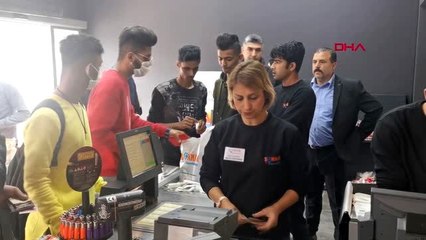 KKTC'de koronavirüs sonrası halk marketlere eczanelere akın etti