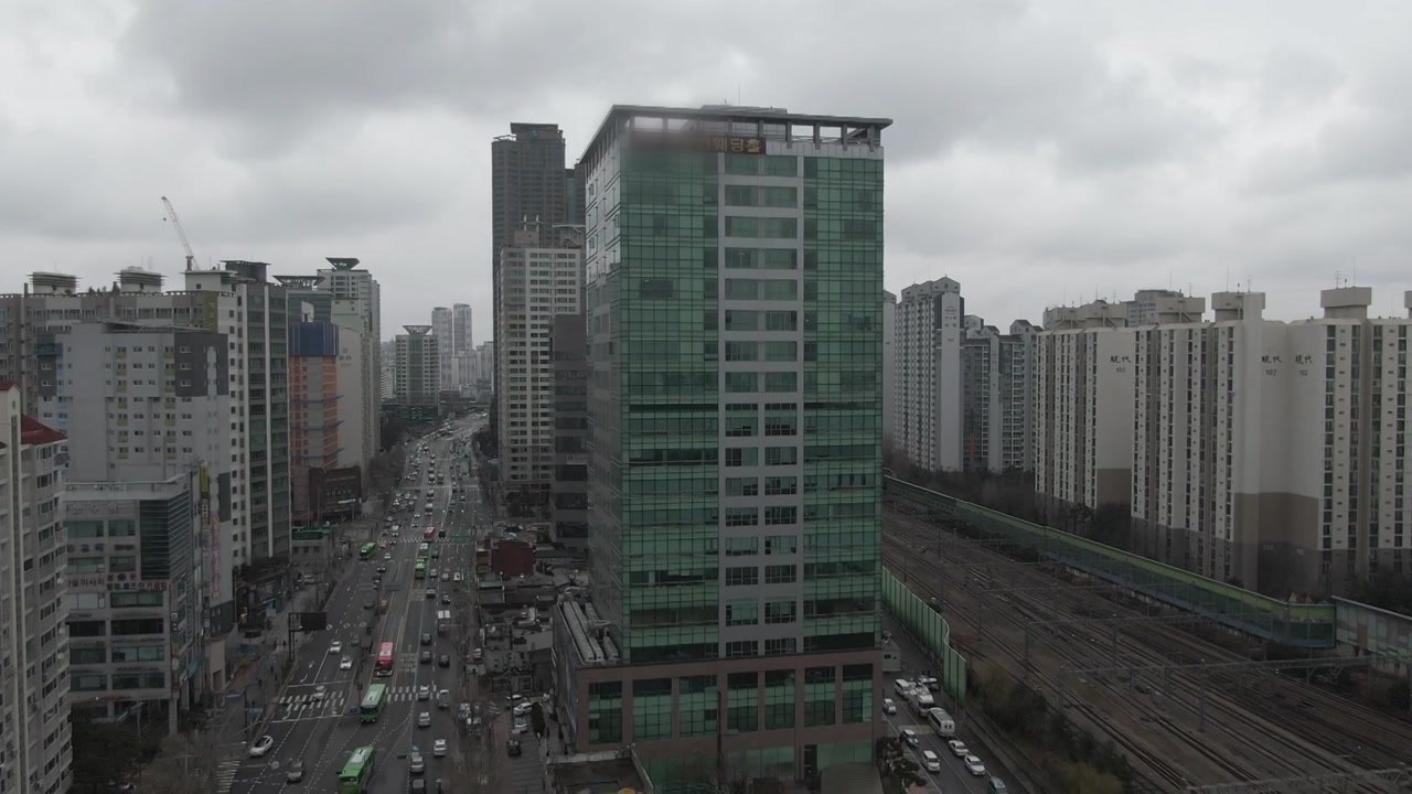구로구 콜센터 관련 74명 확진...서울 최대 집단감염 발생 / YTN