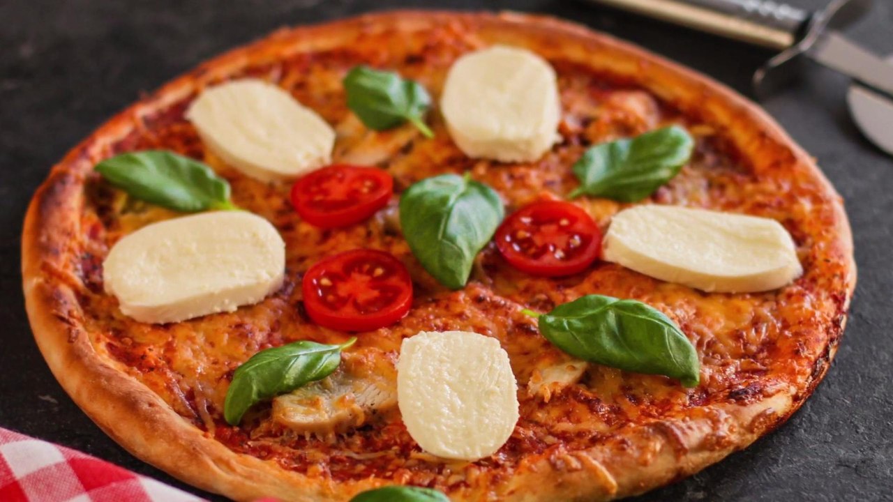 The History of Pizza: How the Ancient Dish Became a Modern Staple