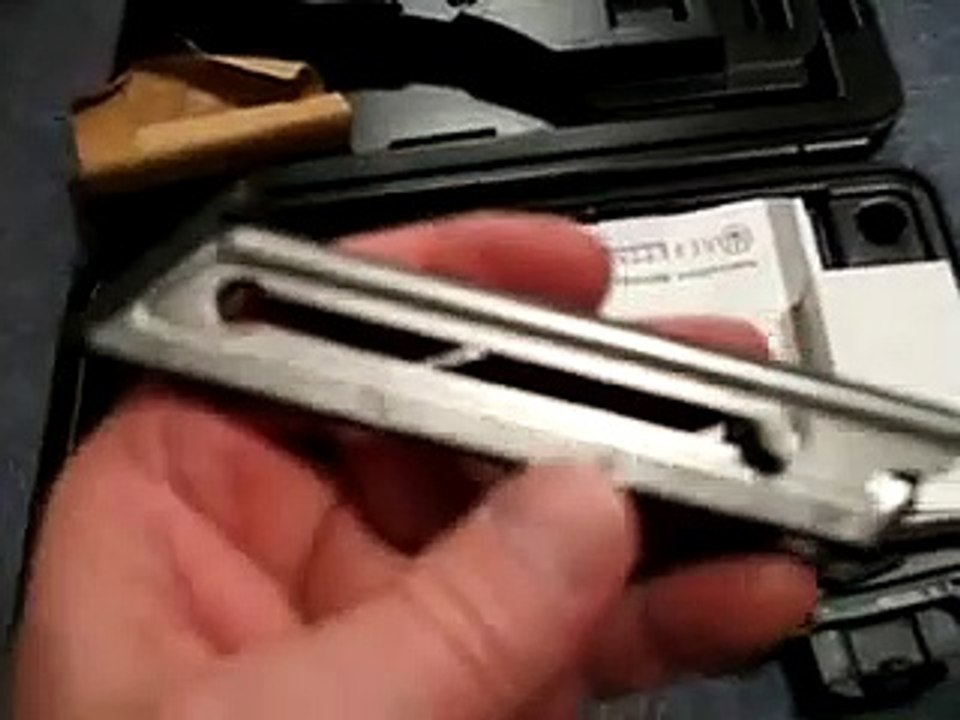 Beretta U22 NEOS - 22 automatic pistol - My review... Smooth Shooter!