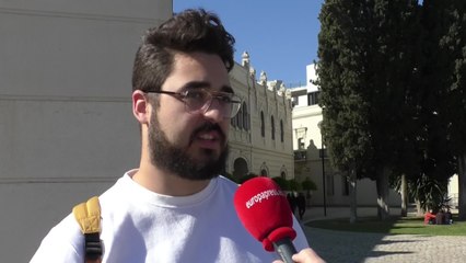 Un alumno de Sevilla opina que "deberían cerrar la universidad"