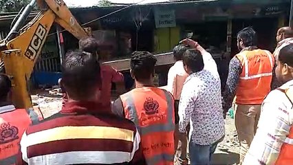 इंदौर: सांवेर रोड पर निगम की मुहीम, हटाए कई कब्जे