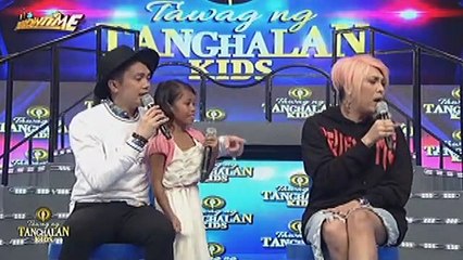 Luzon contender na si Villa Angela, naging emosyonal sa pagbigay ng tulong ni Vice