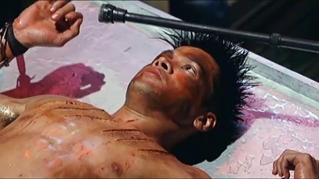 Julio, binigyan ng huling pagkakataon si Jepoy upang isiwalat kung sino ang amo niya