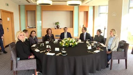 Bakan Dönmez, "Türkiye'ye Enerji Veren Kadınlar" jürisiyle buluştu