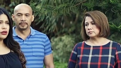 Clarita: “You need help, Bianca”