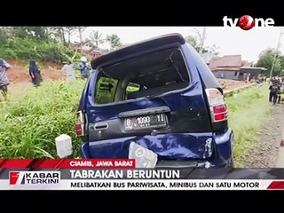 Dua Orang Penumpang Minibus Terluka Akibat Tabrakan Beruntun