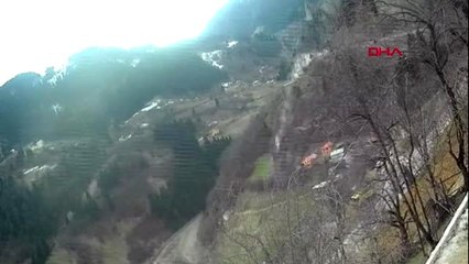 Trabzon uçuruma yuvarlanan tır'ın rus uyruklu şoförü öldü