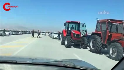 Davutoğlu'ndan Konya'da gövde gösterisi! 100'lerce araç karşıladı