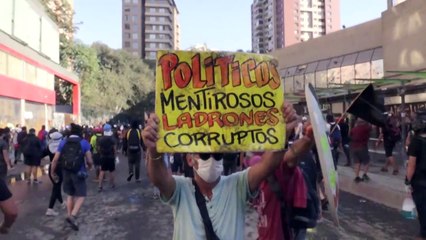 Clashes as thousands protest in Chile