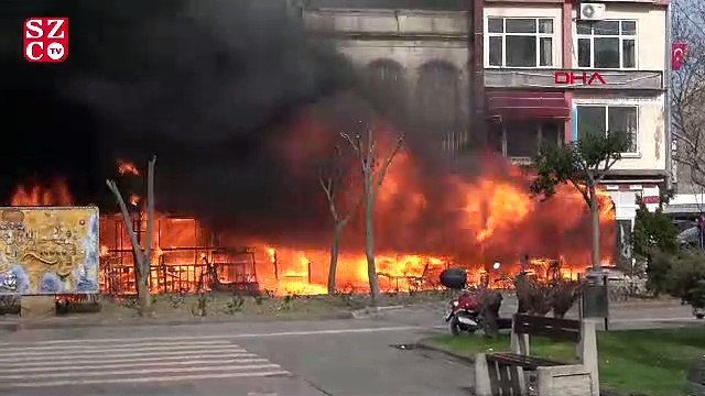 Kafede çıkan yangın yandaki binalara sıçradı