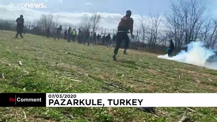Enfrentamientos entre policías y migrantes en las fronteras griegas