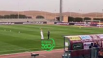 عدسة سعودي 360 تلتقط حديث مطول بين الحلافي وامرابط قبل لقاء الفيصلي والنصر