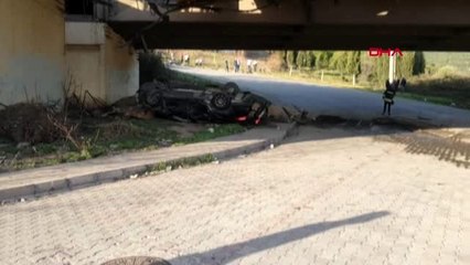 Otomobil viyadükten uçtu, tır viyadüklerin arasında kaldı-2