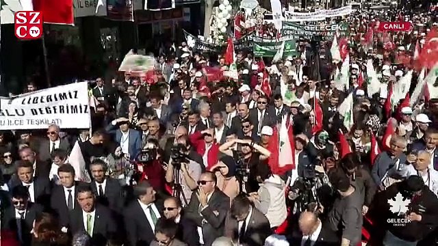 Davutoğlu AKP’nin kalesi Konya’da eski partisini eleştirdi