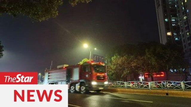 China hotel collapses, dozens trapped