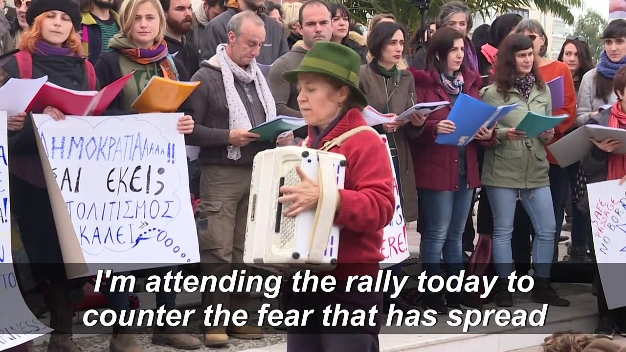 Greek isle residents demonstrate in support of refugees