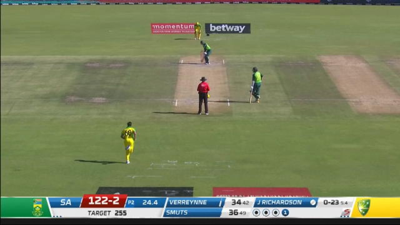 Verreynne hits back-to-back sixes en route to h...