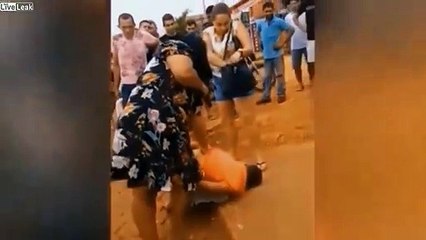 Un voleur arrêté par.. une vielle dame armée !