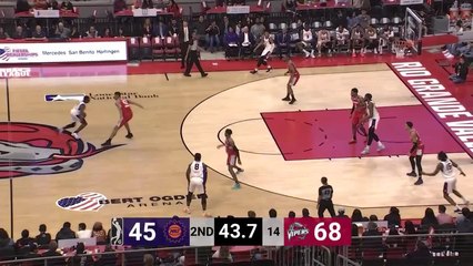 Jalen Lecque throws it down!