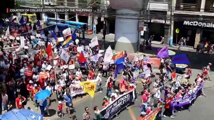 Progressive groups led by Gabriela take to the streets to celebrate Women's Day