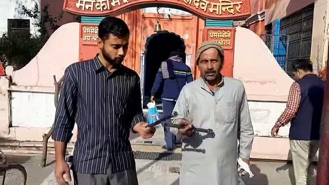 कांधला: मनकेश्वर महादेव मंदिर में चोरी का प्रयास एक चोर को पकड़ा