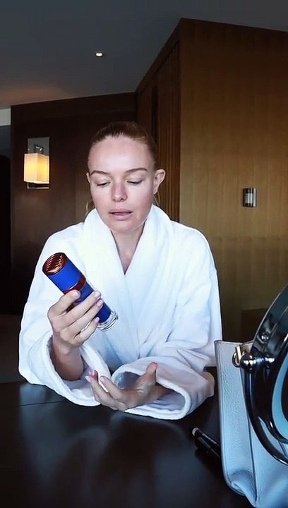 7.1.19 Australia with almost no make up tutorial