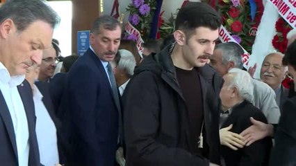 Pakdemirli: "Kendilerine medeni ve Avrupalı diyenlerin yaptıklarına da bakmak lazım"