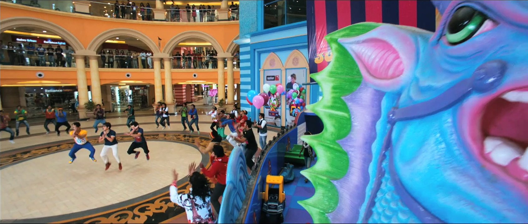 Mohabbatein_2000_720p_BluRay_nHD_x264.By.TuHiN.Soni_Soni