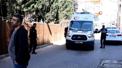 Malatya'da balkon duvarı çöktü: 1 ölü