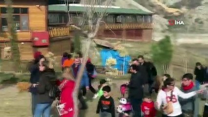 Tunceli'de 300 işitme engelli kadın misafir edildi