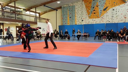 Laï-muoï Marcilloles(ROUGE) vs Rives(BLEU) 40/45kg Lisa Perez ceinture blanche(gagnante) contre ceinture verte