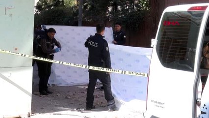 MALATYA Sırtını yasladığı duvarın çökmesiyle terastan düşen kadın öldü