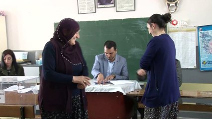 Elazığ'da bir köy mahalle olmak için referanduma gitti