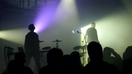 Front 242 en concert au festival " passagers de la nuit "