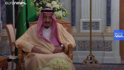 انتشار تصاویر تازه‌ای از ملک سلمان پادشاه عربستان،‌ پس از شایعه مرگ او