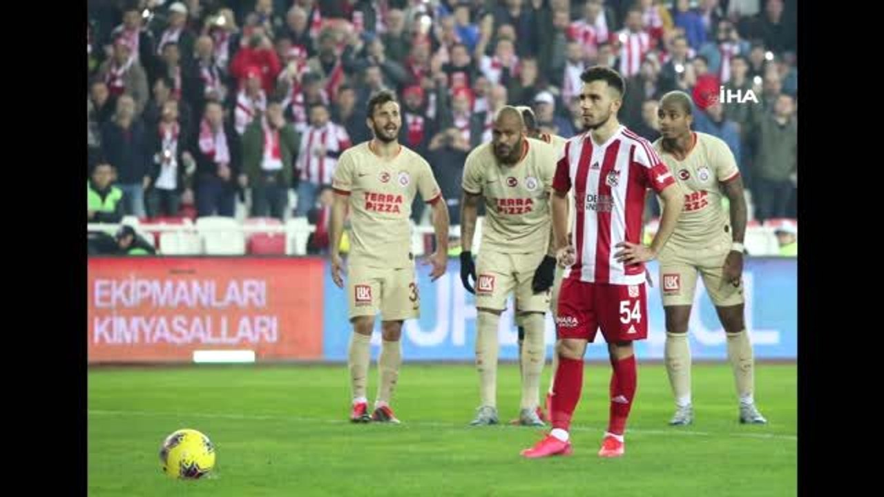 Sivasspor - Galatasaray maçından kareler -3-