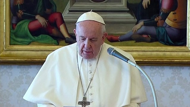 Papa expressa por streaming sua 'proximidade' com afetados por coronavírus