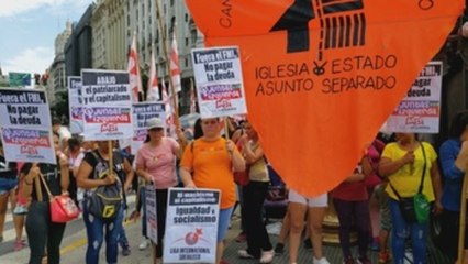 Del "sí a la vida" a la lucha por la legalización del aborto en Argentina durante el Día de la Mujer